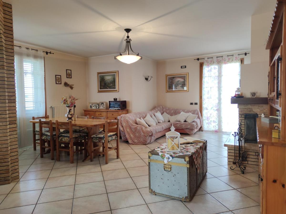 Relax In Collina A Due Passi Dal Mare Διαμέρισμα Torriana Εξωτερικό φωτογραφία