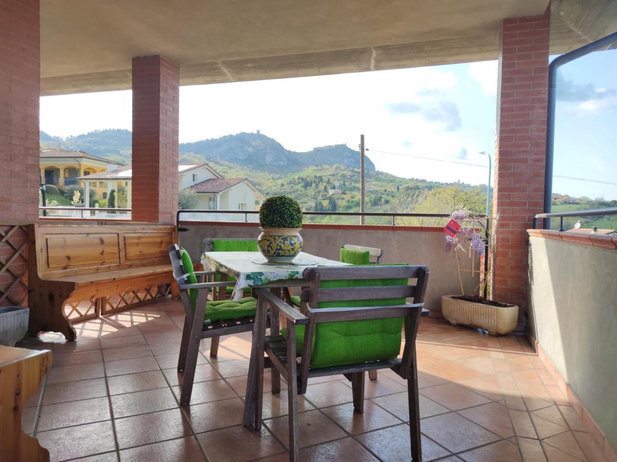 Relax In Collina A Due Passi Dal Mare Διαμέρισμα Torriana Εξωτερικό φωτογραφία